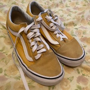 YELLOW VANS